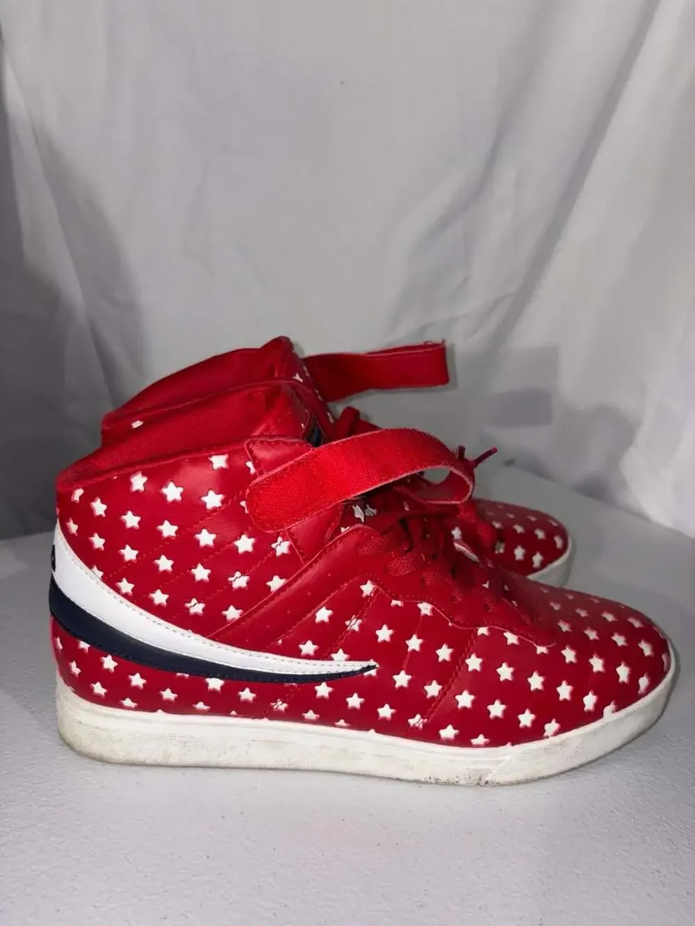 Fila Vulc 13 Big Stars High-Top Sneakers Red/White, Model 1FM00856-616
